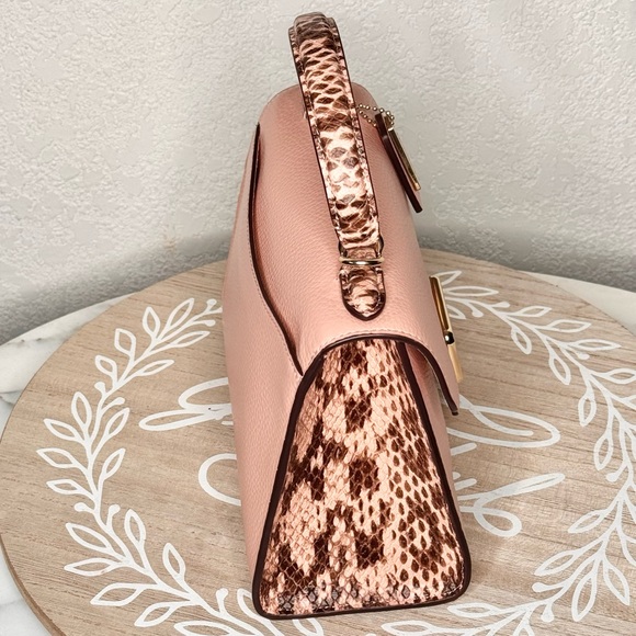 NWOT COACH PINK LEATHER PEPPER EMBOSSED ACCENTS TOP HANDLE SATCHEL STUNNING ❤️ - Picture 3 of 7